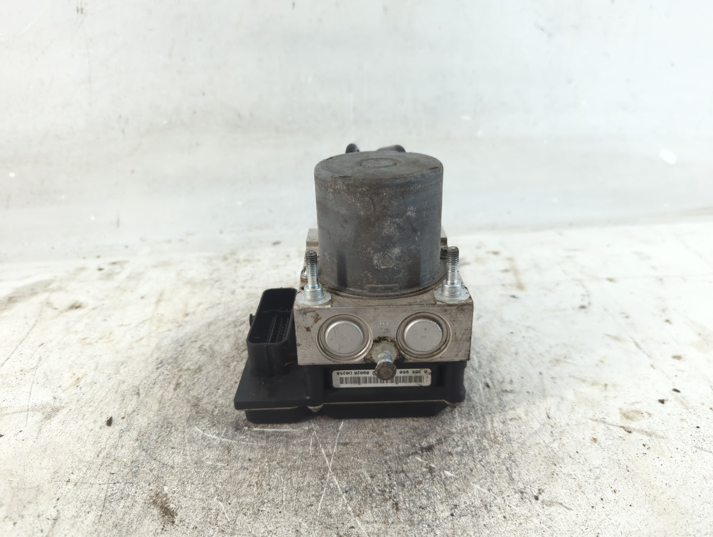 2009-2010 Audi A6 ABS Pump Control Module Replacement Fits Fits 2009 2010 OEM Used Auto Parts - Oemusedautoparts1.com