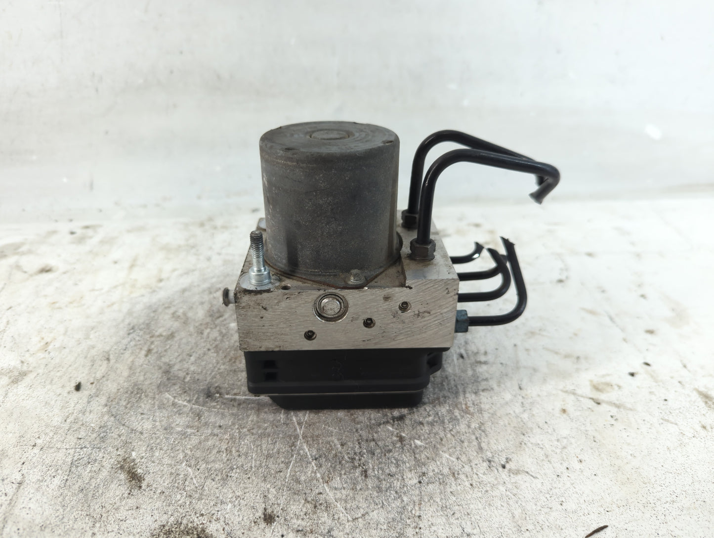 2009-2010 Audi A6 ABS Pump Control Module Replacement Fits Fits 2009 2010 OEM Used Auto Parts - Oemusedautoparts1.com