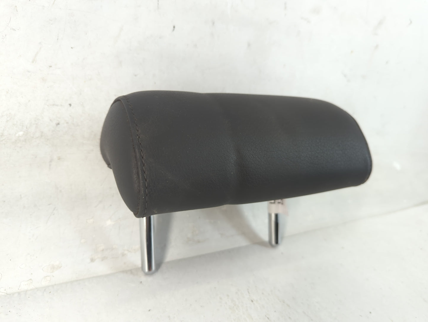 2009 Audi A6 Headrest Head Rest Rear Center Seat Fits OEM Used Auto Parts - Oemusedautoparts1.com