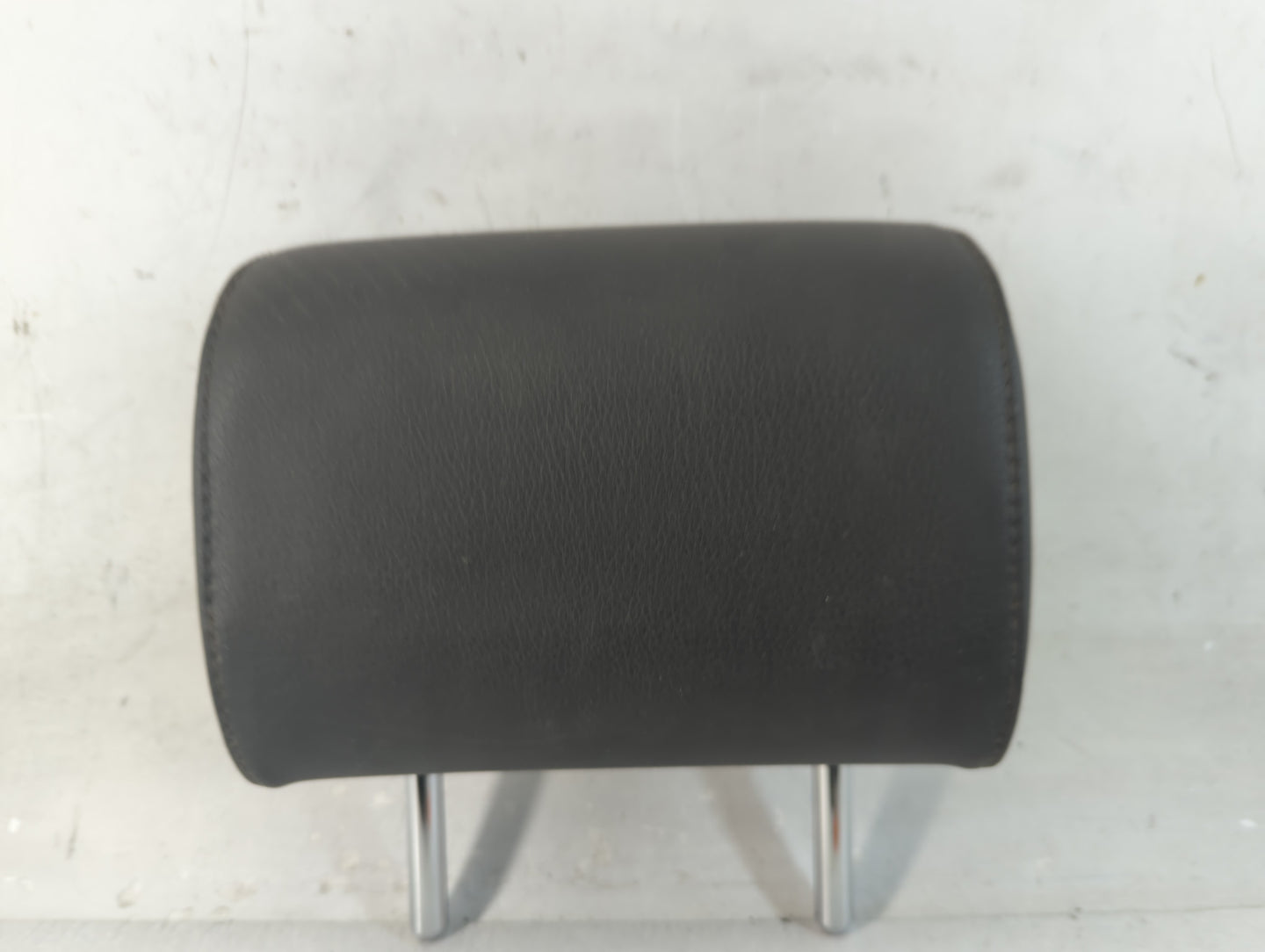 2009-2011 Audi A6 Headrest Head Rest Rear Seat Fits Fits 2009 2010 2011 OEM Used Auto Parts - Oemusedautoparts1.com