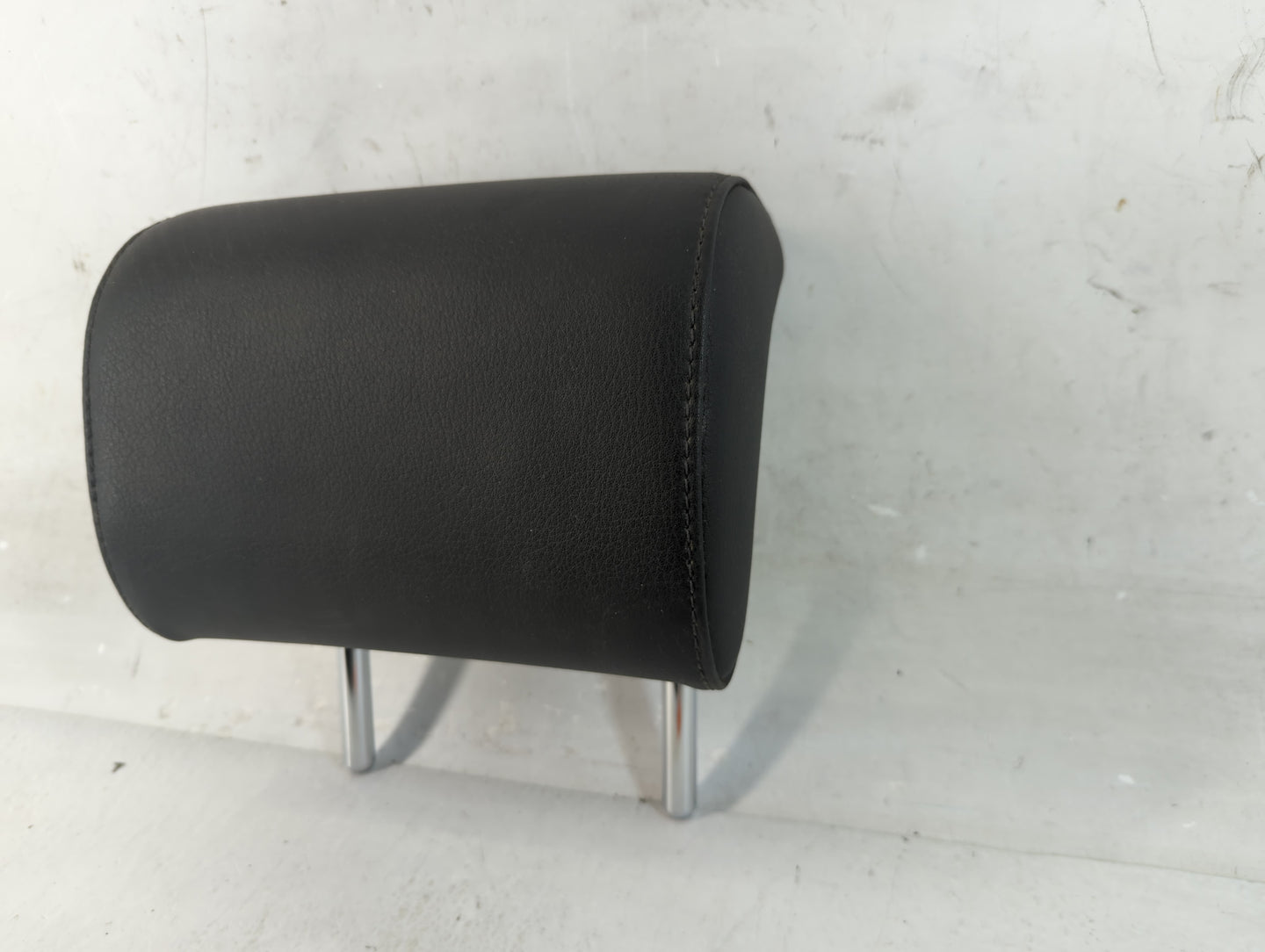 2009-2011 Audi A6 Headrest Head Rest Rear Seat Fits Fits 2009 2010 2011 OEM Used Auto Parts - Oemusedautoparts1.com