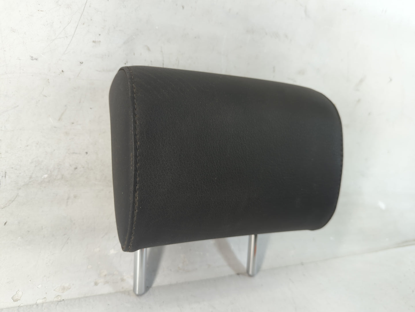 2009-2011 Audi A6 Headrest Head Rest Rear Seat Fits Fits 2009 2010 2011 OEM Used Auto Parts - Oemusedautoparts1.com