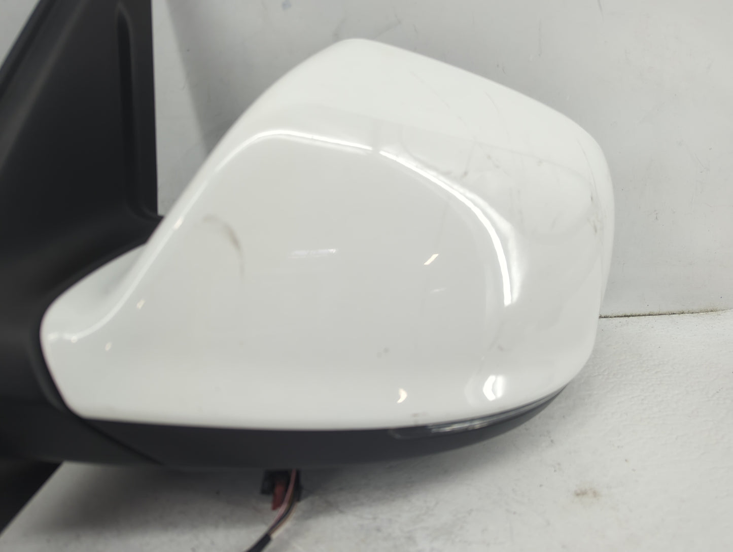2009-2014 Audi Q5 Driver Side View Mirror - Left Door Mirror OEM Used - Oemusedautoparts1.com