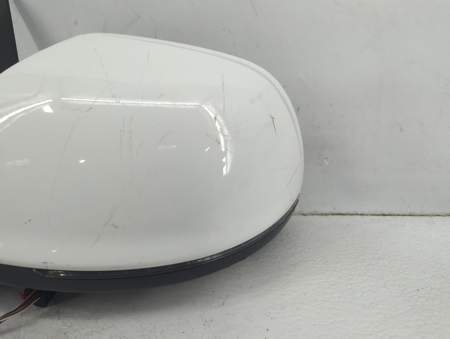 2009-2014 Audi Q5 Driver Side View Mirror - Left Door Mirror OEM Used - Oemusedautoparts1.com