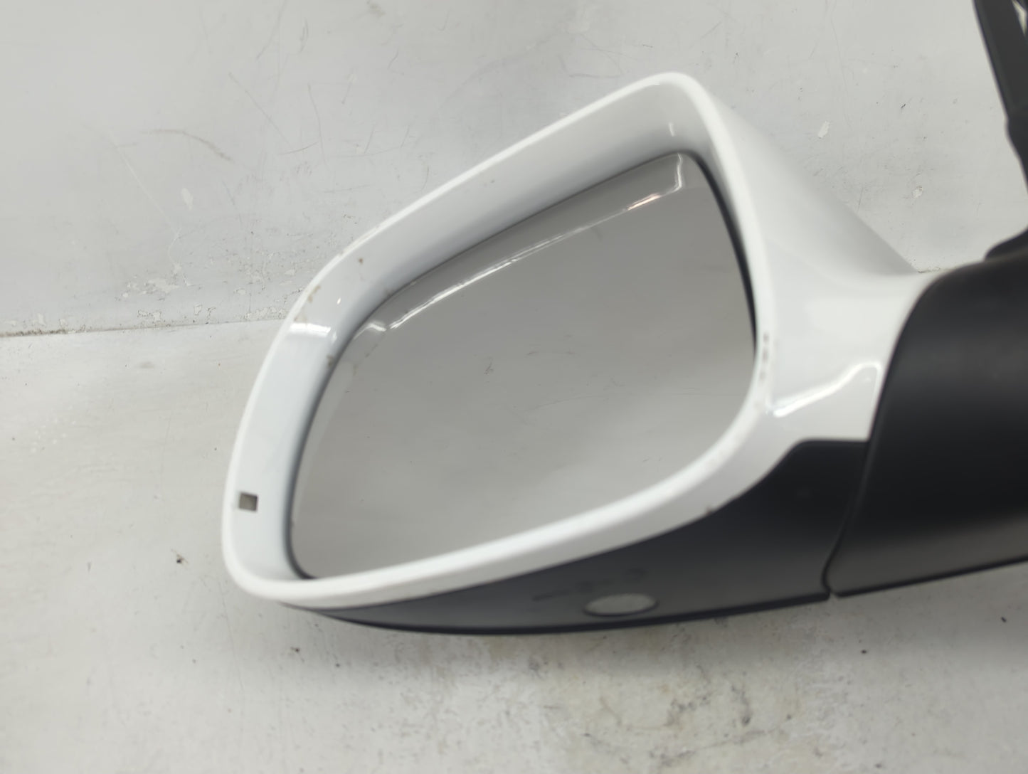 2009-2014 Audi Q5 Driver Side View Mirror - Left Door Mirror OEM Used - Oemusedautoparts1.com