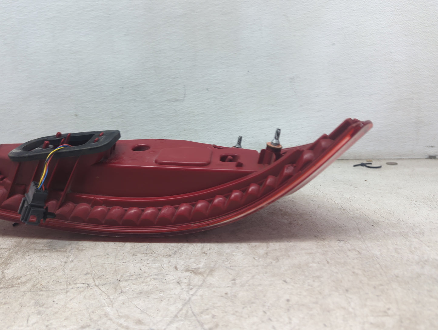 2009-2012 Audi Q5 Passenger Right Side Deck Lid Mounted Tail Light - Oemusedautoparts1.com