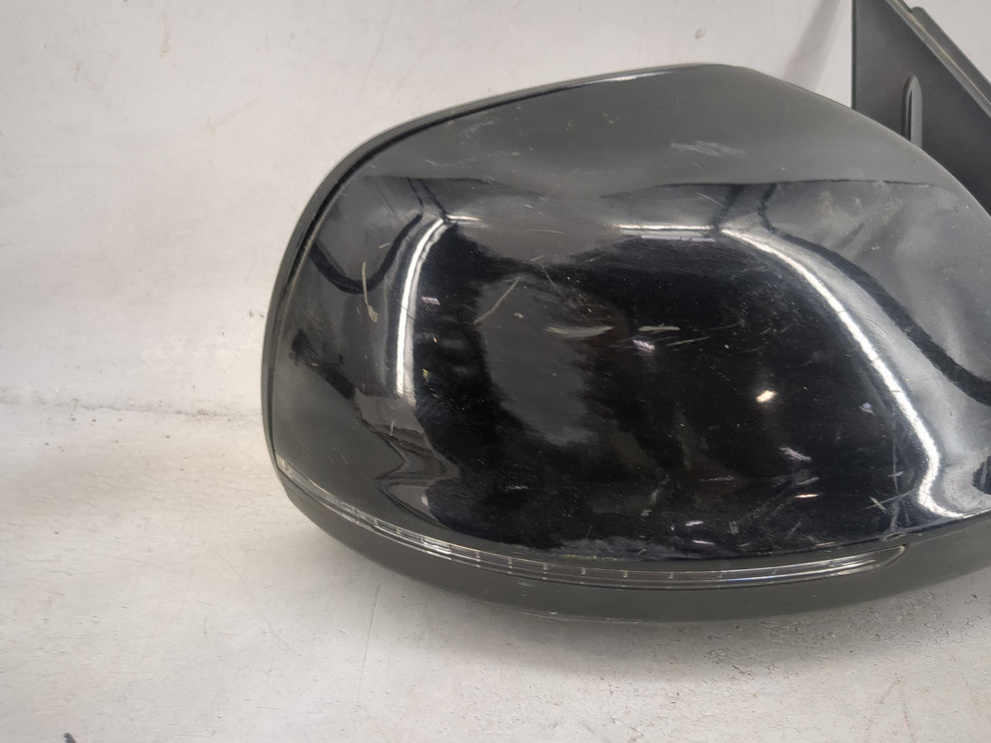 2009 Audi Q5 Passenger Right Side View Manual Door Mirror Black - Oemusedautoparts1.com
