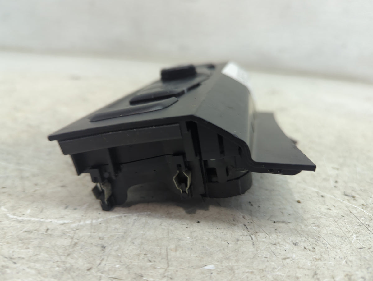 2009-2010 Audi Q5 Climate Control Module Temperature AC/Heater Replacement P/N:8T1820043AM A2C53346874 Fits OEM Used Auto Pa
