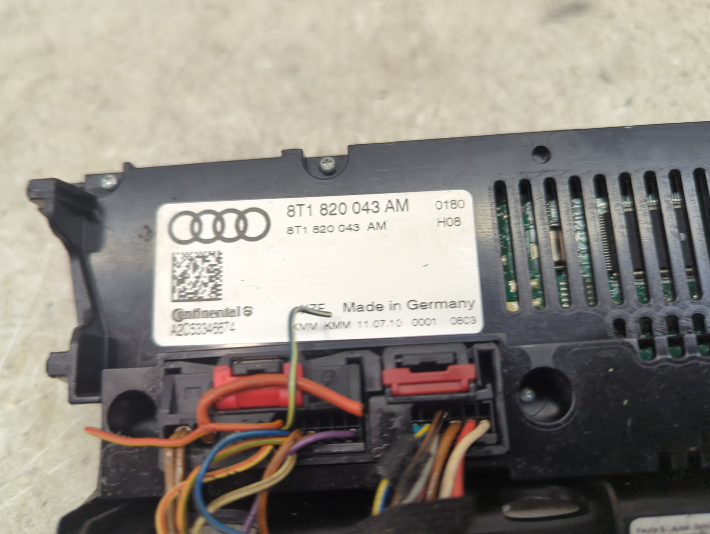 2009-2010 Audi Q5 Climate Control Module Temperature AC/Heater Replacement P/N:8T1820043AM A2C53346874 Fits OEM Used Auto Pa