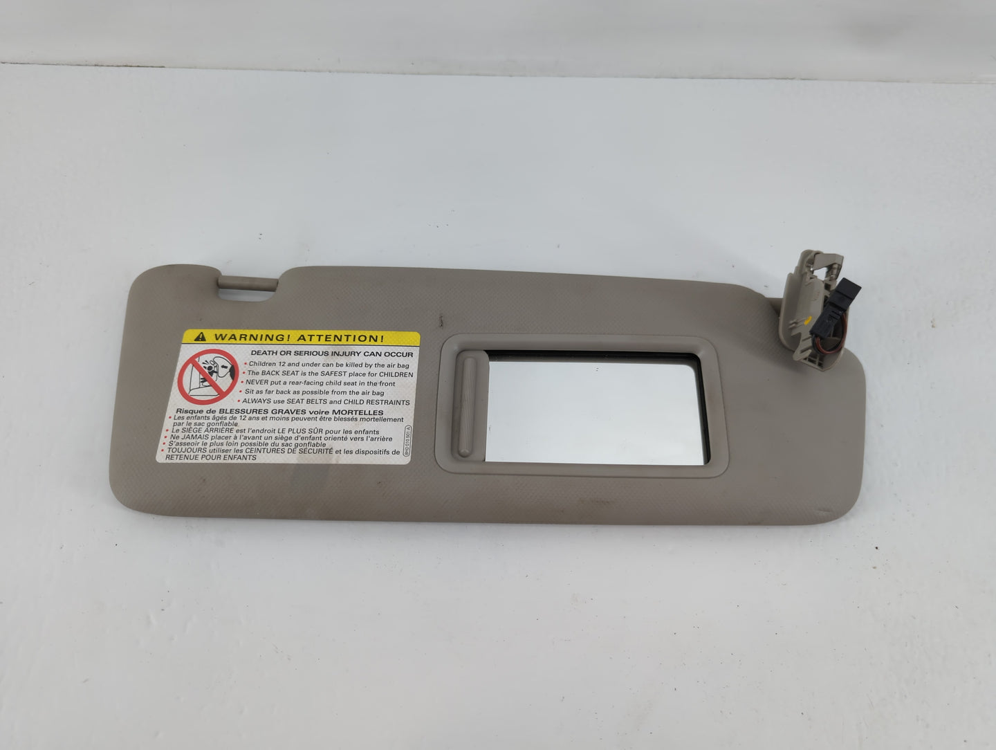 2009 Audi Q5 Sun Visor Shade Replacement Passenger Right Mirror Fits Fits 2010 2011 2012 OEM Used Auto Parts - Oemusedautopa