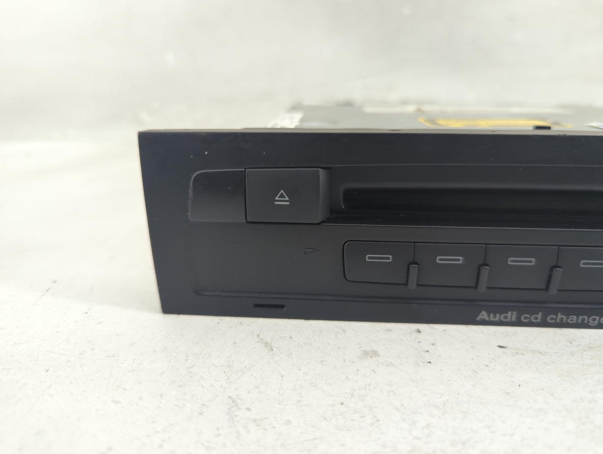 2007-2011 Audi Q7 Information Radio Display Screen 1293527 - Oemusedautoparts1.com