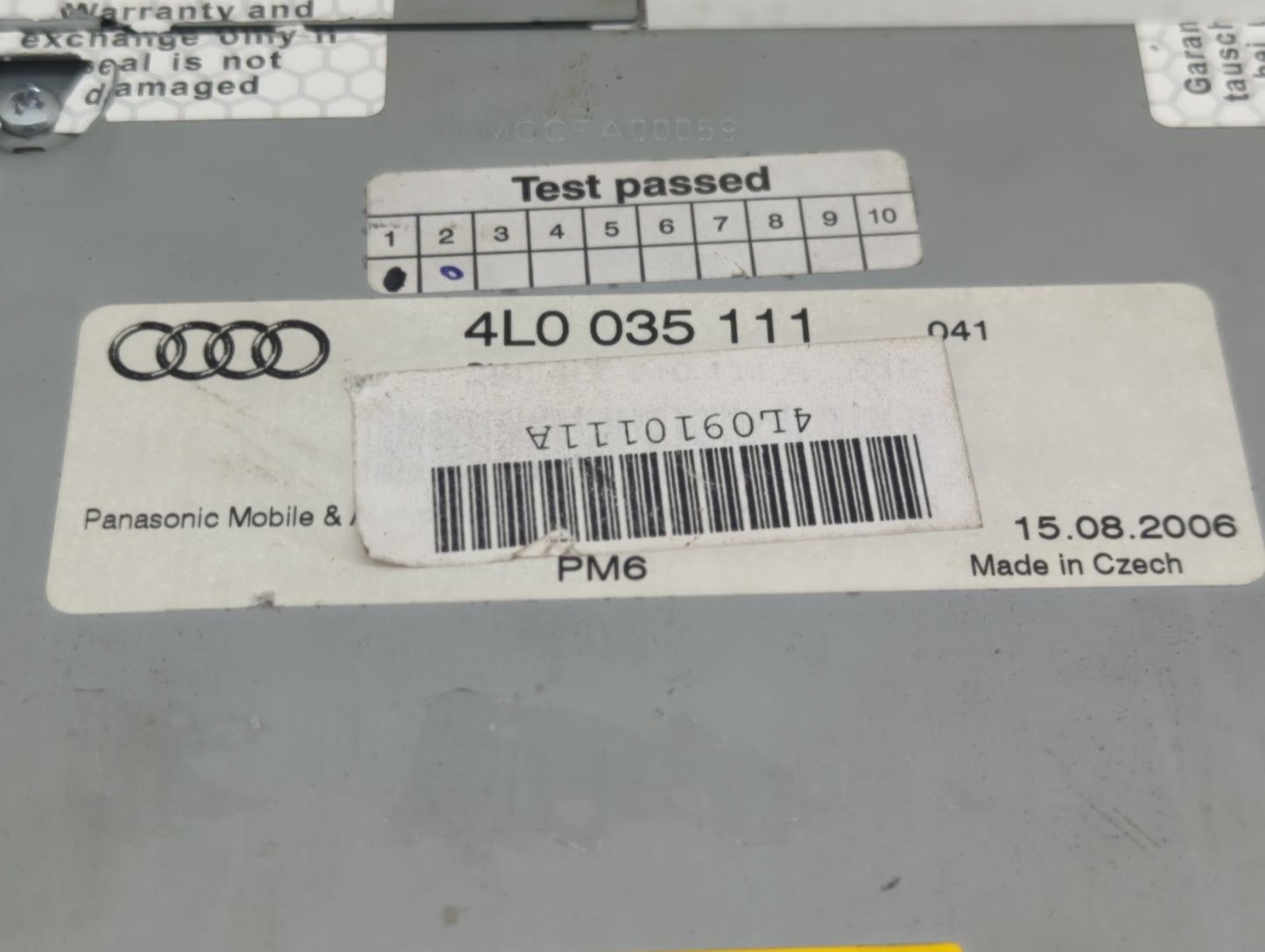 2007-2011 Audi Q7 Information Display Screen - Oemusedautoparts1.com