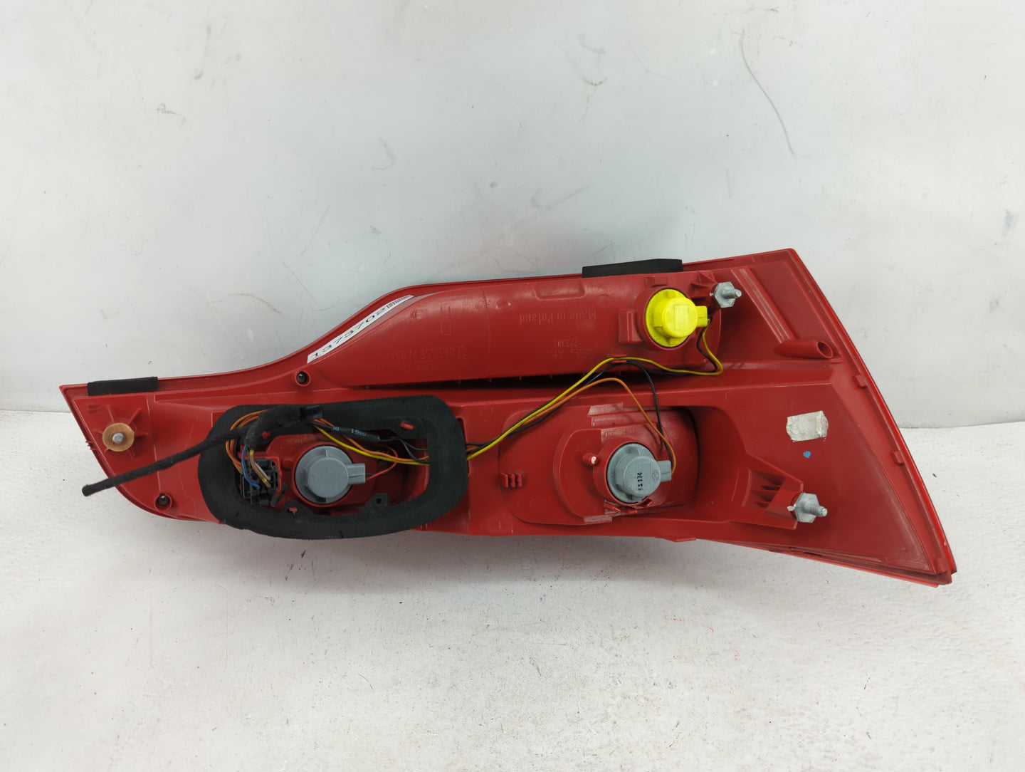 2007-2009 Audi Q7 Tail Light Assembly Passenger Right OEM P/N:4L0 945 094 A Fits Fits 2007 2008 2009 OEM Used Auto Parts - O