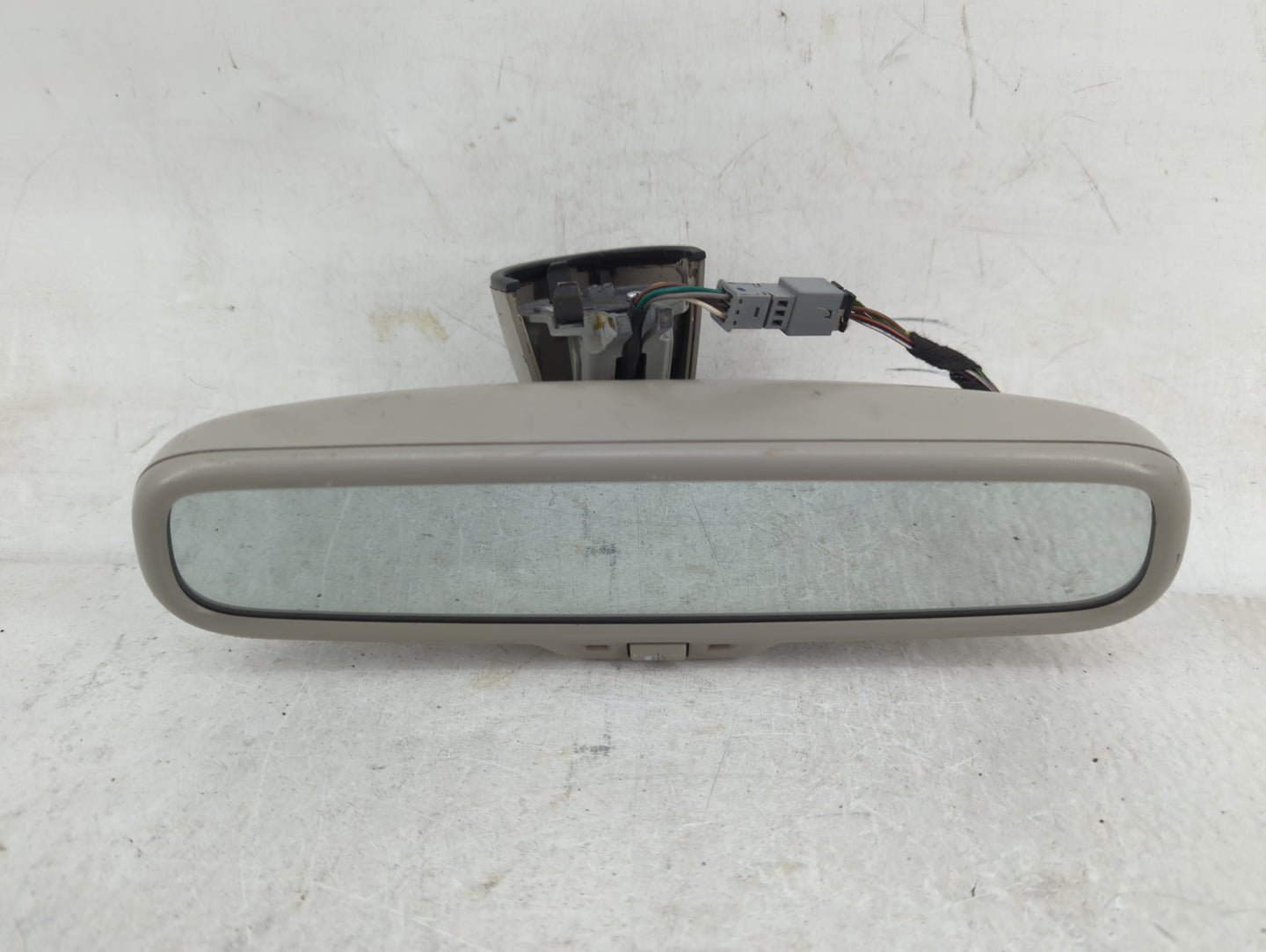 2007-2015 Audi Q7 Interior Rear View Mirror Replacement OEM P/N:4L0 857 511A J50 Fits OEM Used Auto Parts - Oemusedautoparts