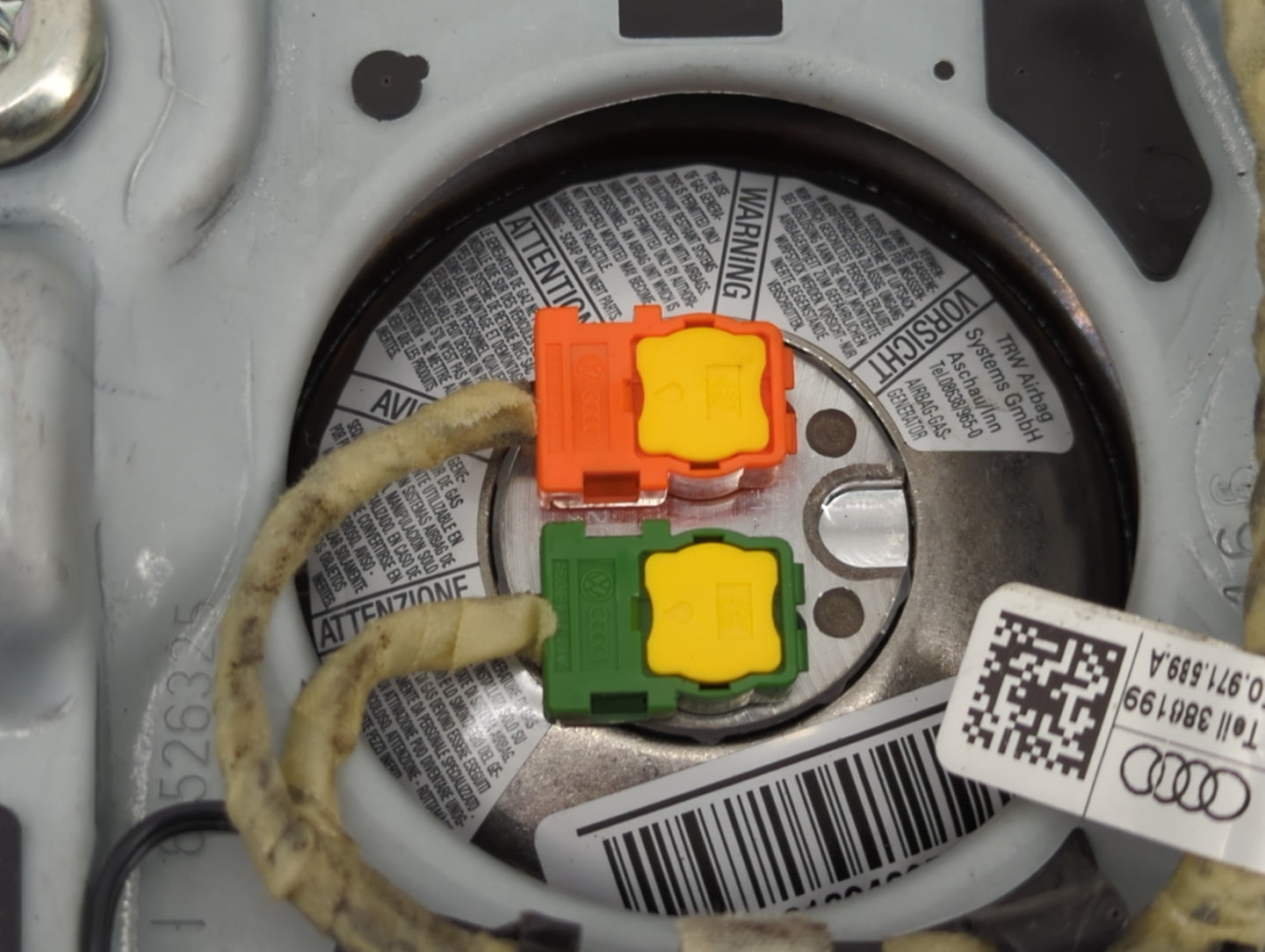 2007-2010 Audi Q7 Air Bag Driver Left Steering Wheel Mounted P/N:4L0 880 201 Q 6PS Fits Fits 2007 2008 2009 2010 OEM Used Au