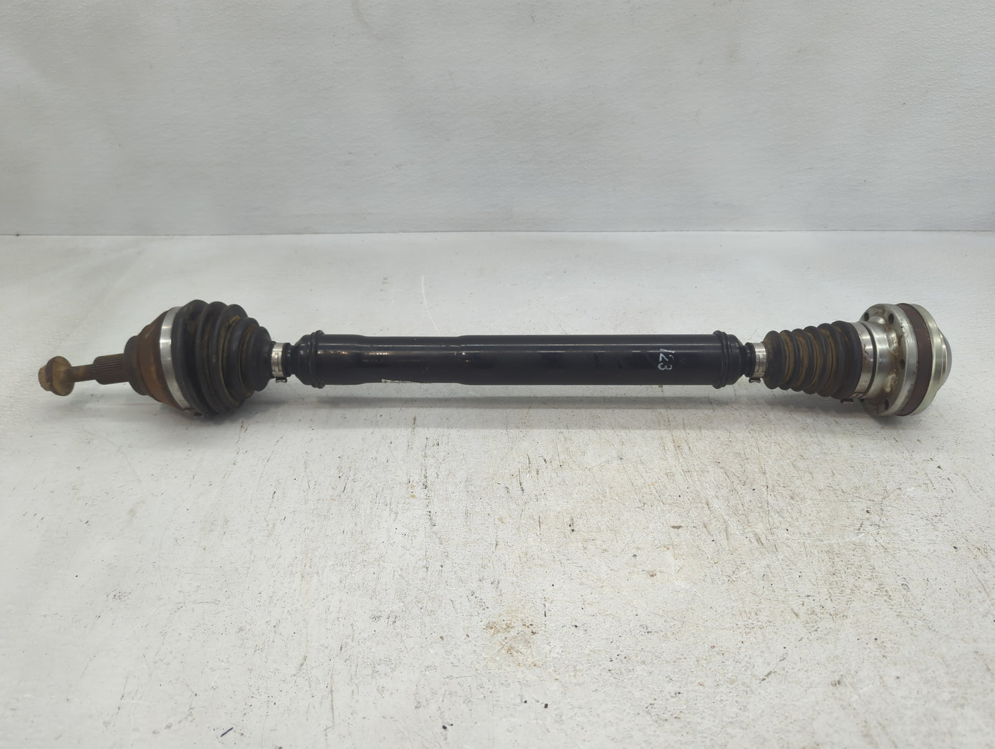 2007-2010 Audi Q7 Axle Shaft Front Driver Cv C/v - Oemusedautoparts1.com