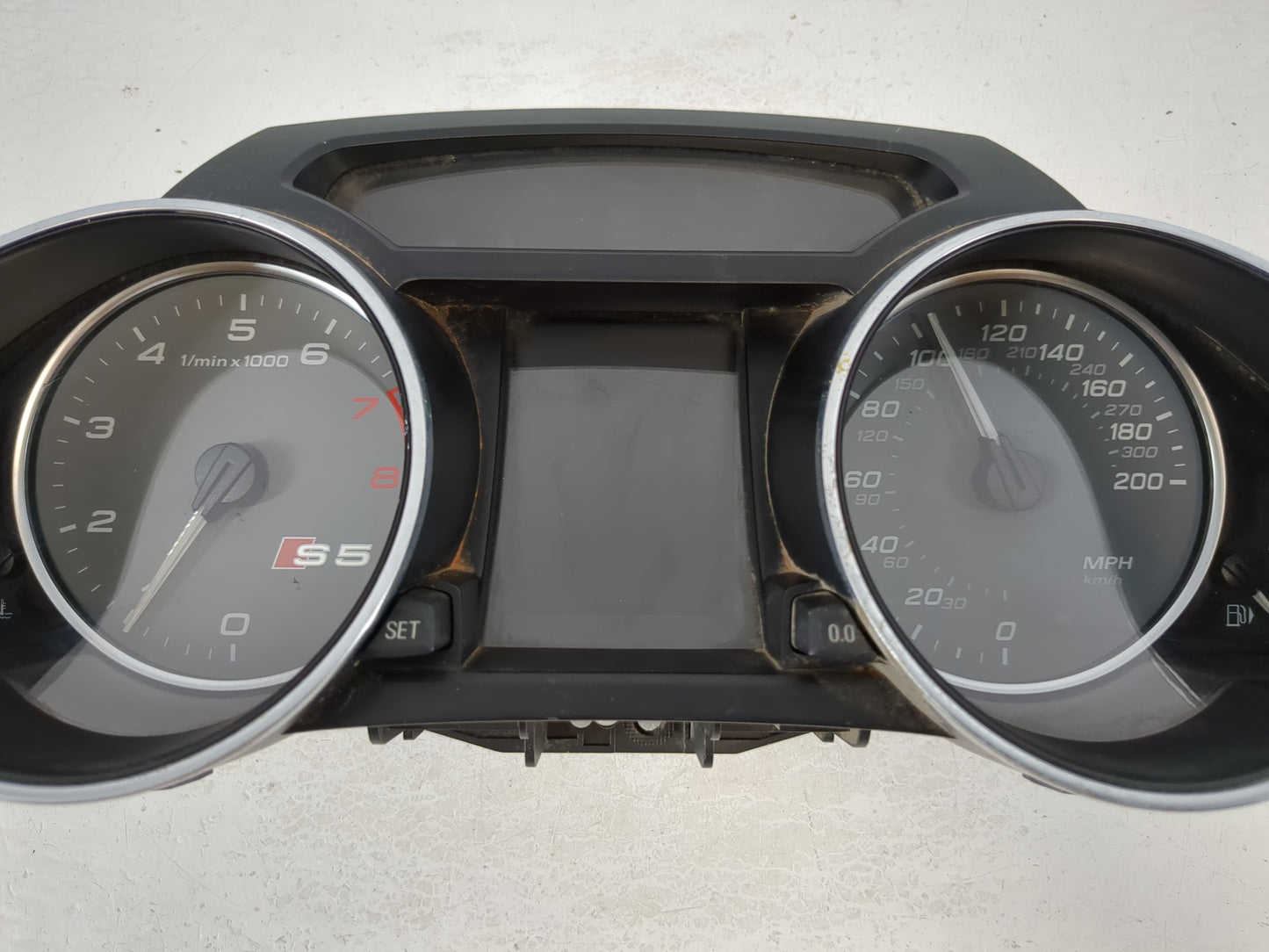 2008-2009 Audi S5 Instrument Cluster Speedometer Gauges P/N:555 001 Fits Fits 2008 2009 OEM Used Auto Parts - Oemusedautopar