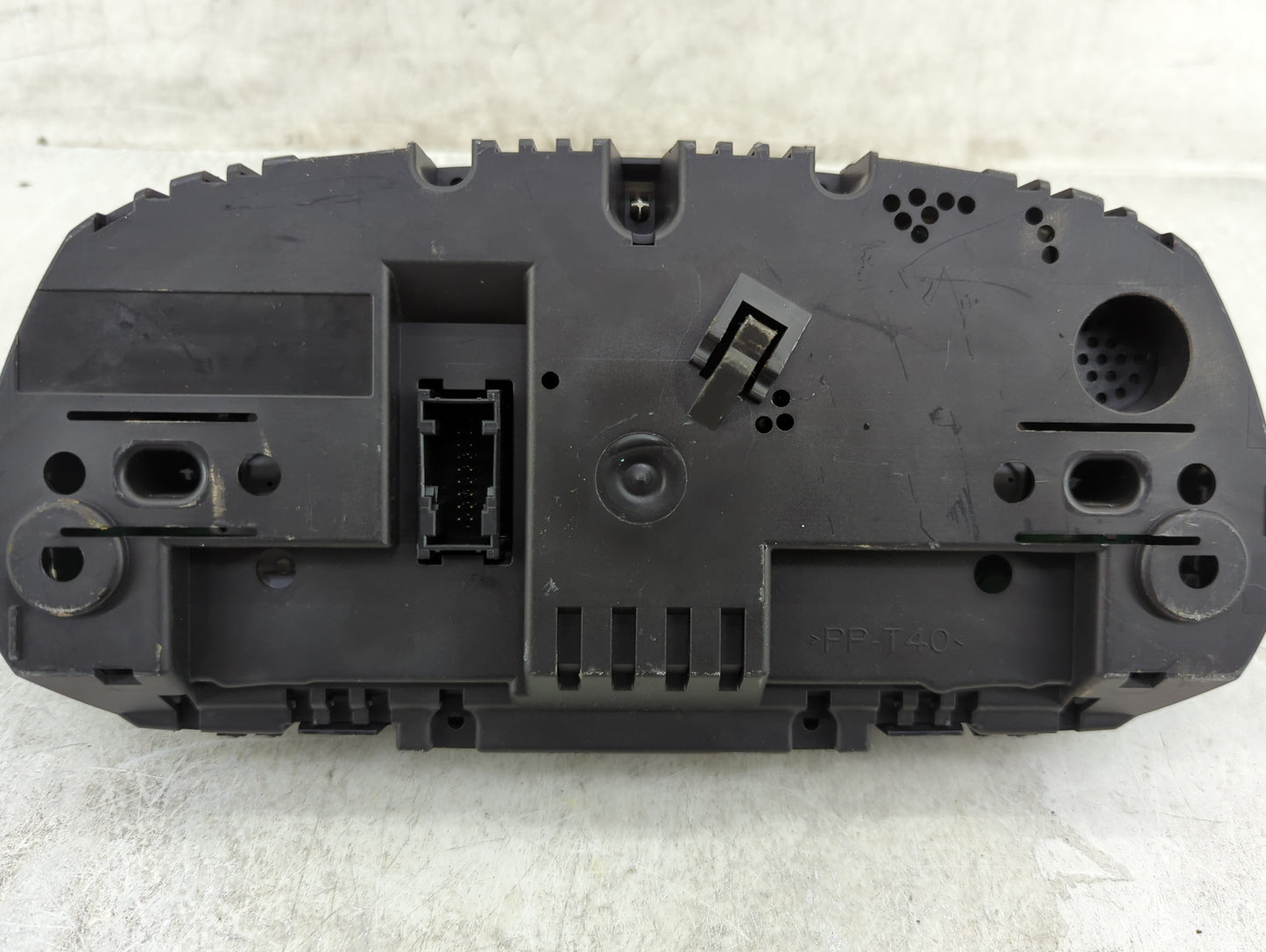 2008-2013 Bmw 128 Instrument Cluster Speedometer Gauges P/N:1041568 1042775-03 Fits Fits 2008 2009 2010 2011 2012 2013 OEM U