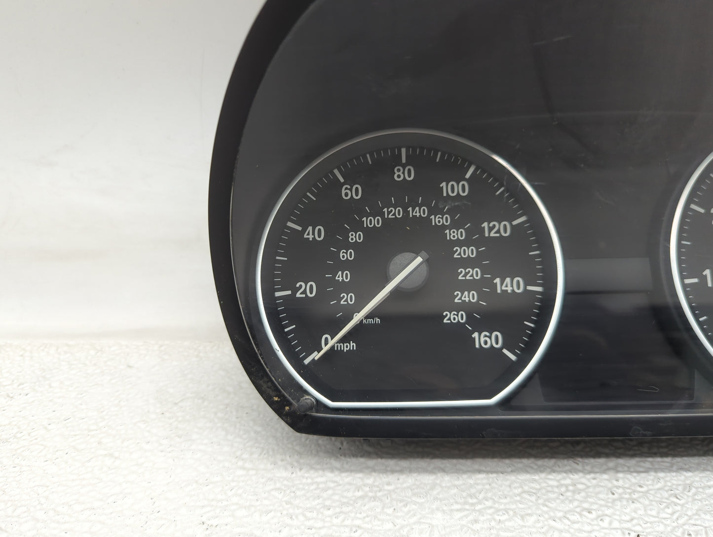 2008-2013 Bmw 128i Instrument Cluster Speedometer Gauges P/N:1041568 Fits Fits 2008 2009 2010 2011 2012 2013 OEM Used Auto P
