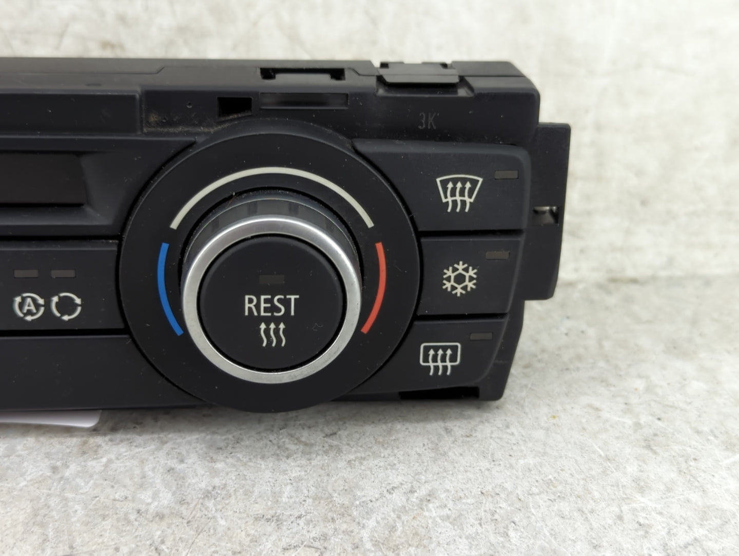 2008-2009 Bmw 128i Climate Control Module Temperature AC/Heater Replacement P/N:9199260-04 Fits Fits 2007 2008 2009 OEM Used