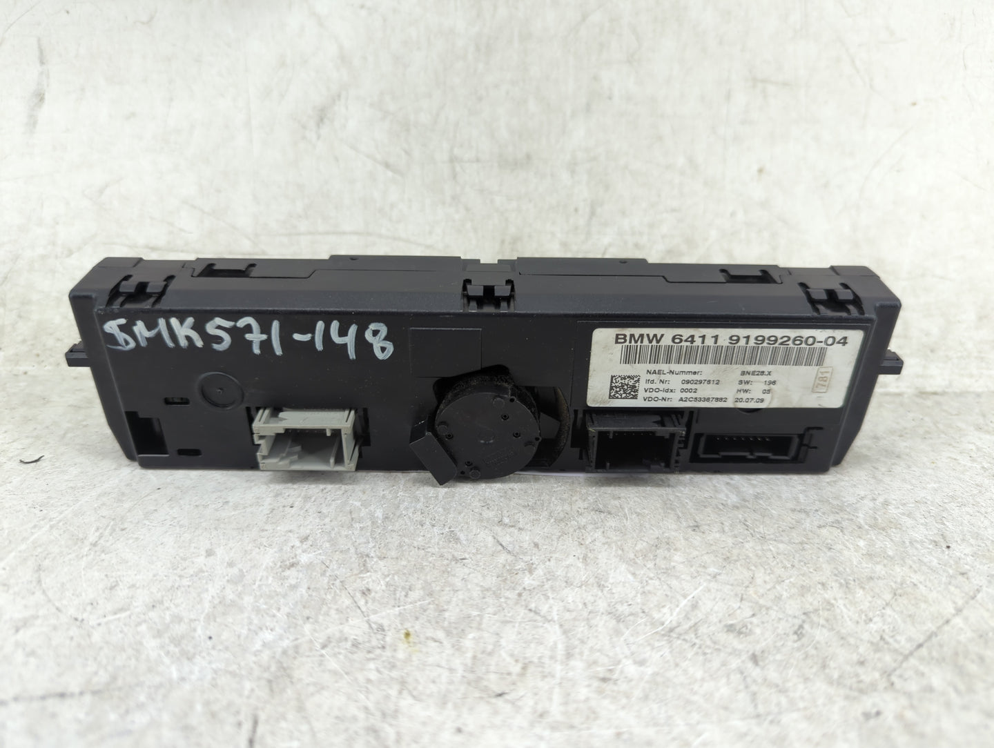 2008-2009 Bmw 128i Climate Control Module Temperature AC/Heater Replacement P/N:9199260-04 Fits Fits 2007 2008 2009 OEM Used