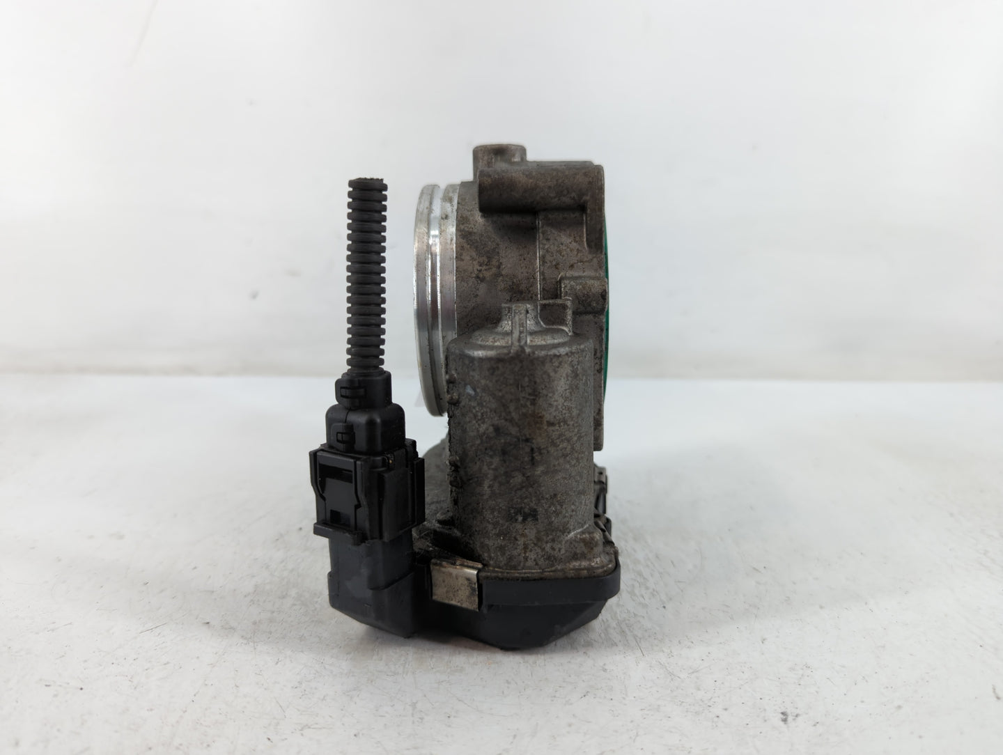 2008-2013 Bmw 128i Throttle Body P/N:1354 7556118 03 Fits Fits 2007 2008 2009 2010 2011 2012 2013 OEM Used Auto Parts - Oemu