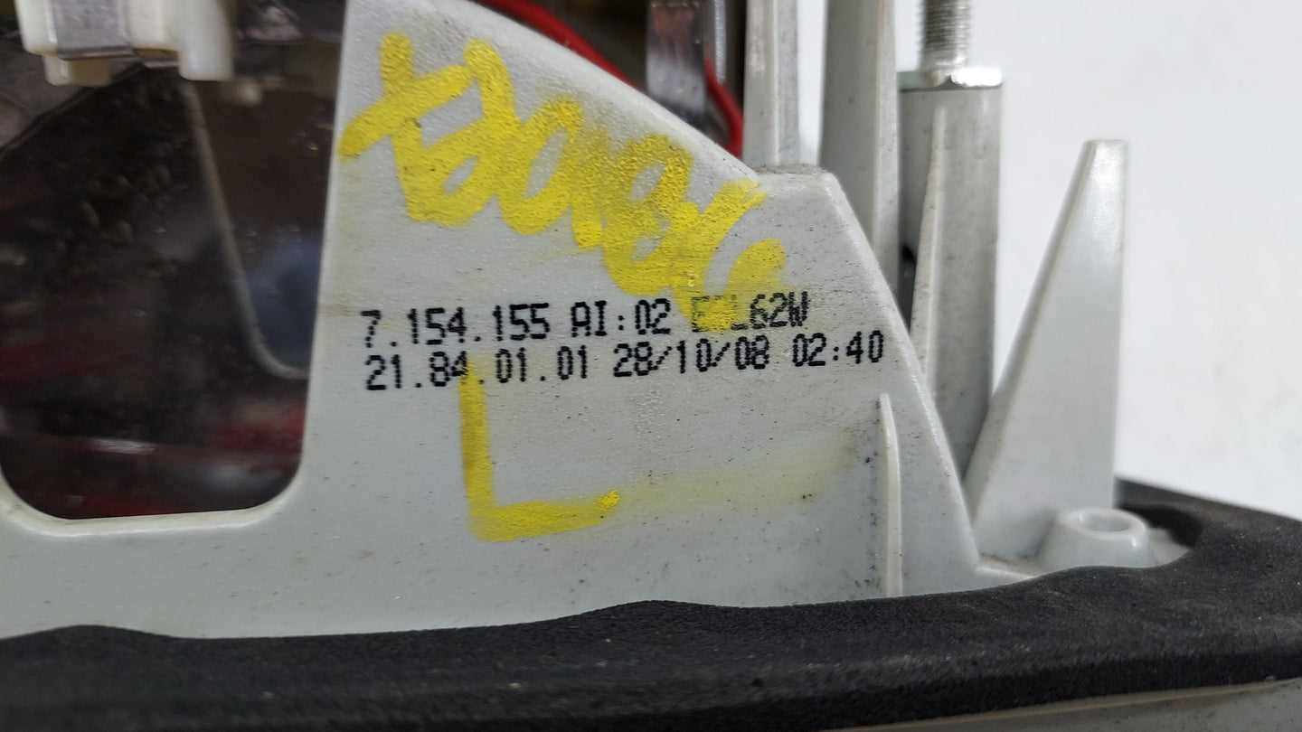 2009-2011 Bmw 323i Tail Light Assembly Driver Left OEM P/N:7154155 7289427 Fits Fits 2009 2010 2011 OEM Used Auto Parts - Oe