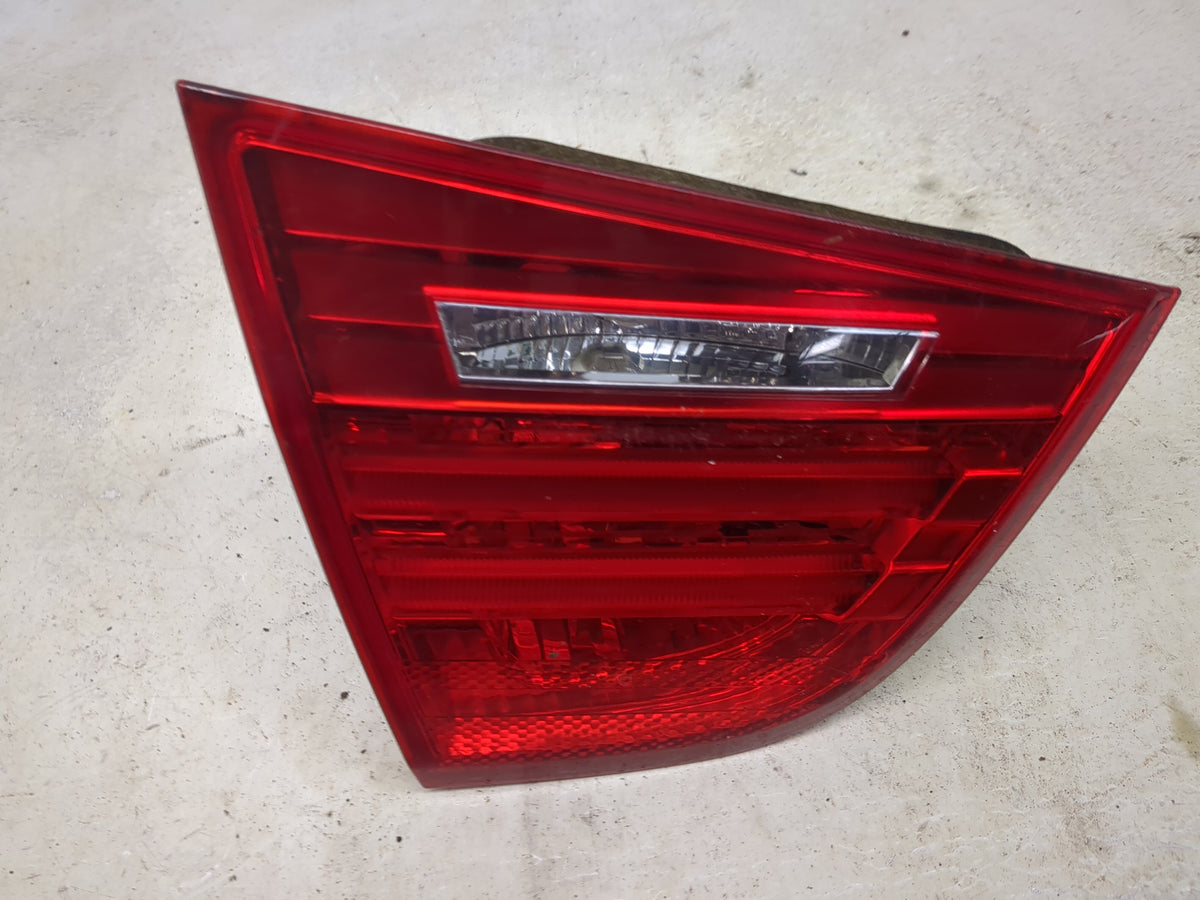 Bmw 328 Driver Left Side Deck Lid Mounted Tail Light 1513593 - Oemusedautoparts1.com
