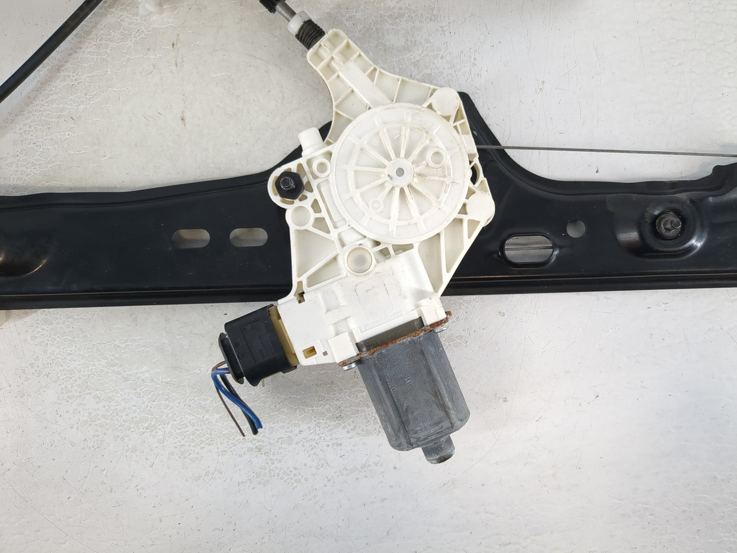 2007-2012 Bmw 328i Used Window Regulator Passenger Front - Oemusedautoparts1.com