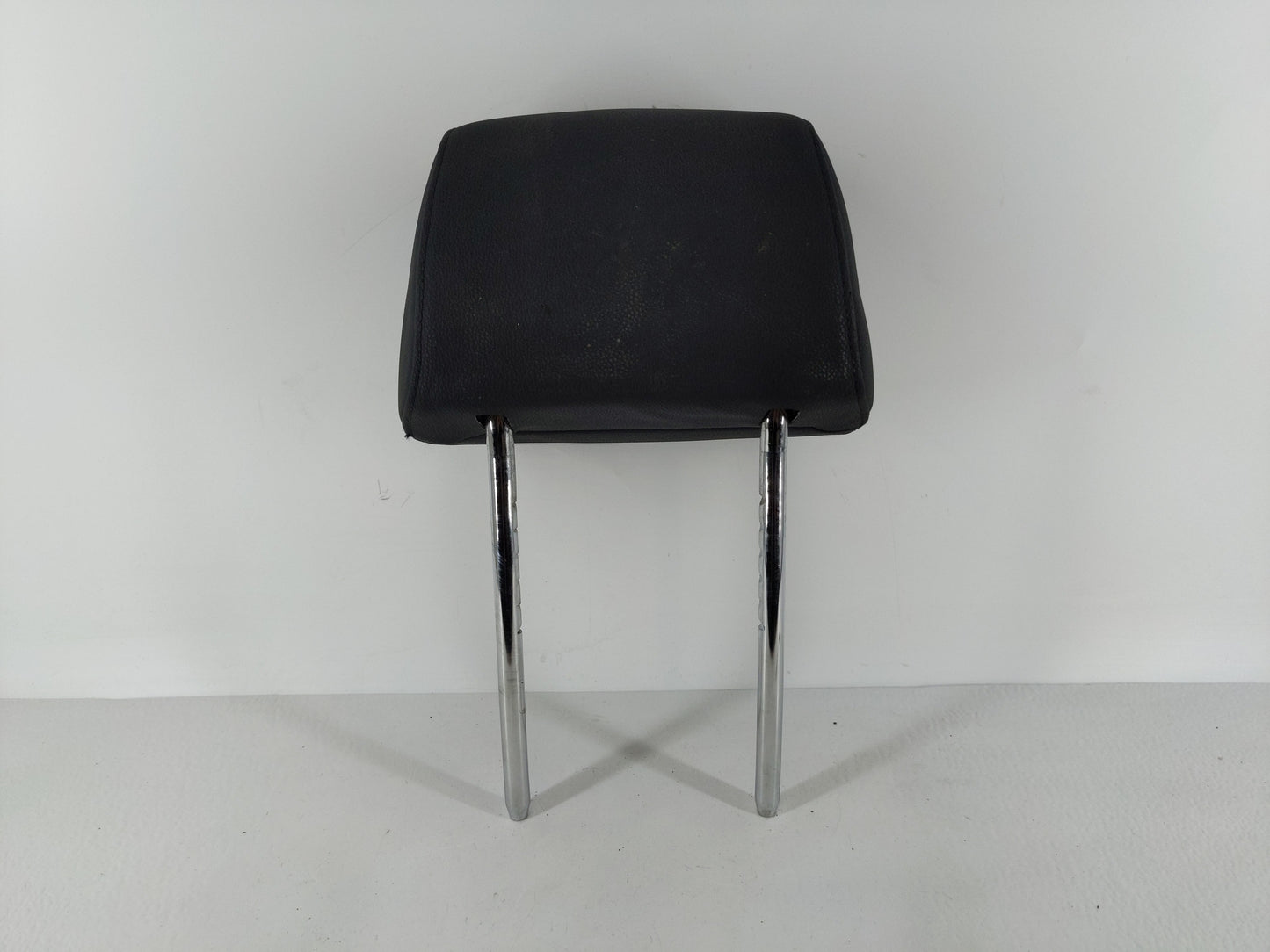 2009 Bmw 328i Headrest Head Rest Front Driver Passenger Seat Fits OEM Used Auto Parts - Oemusedautoparts1.com