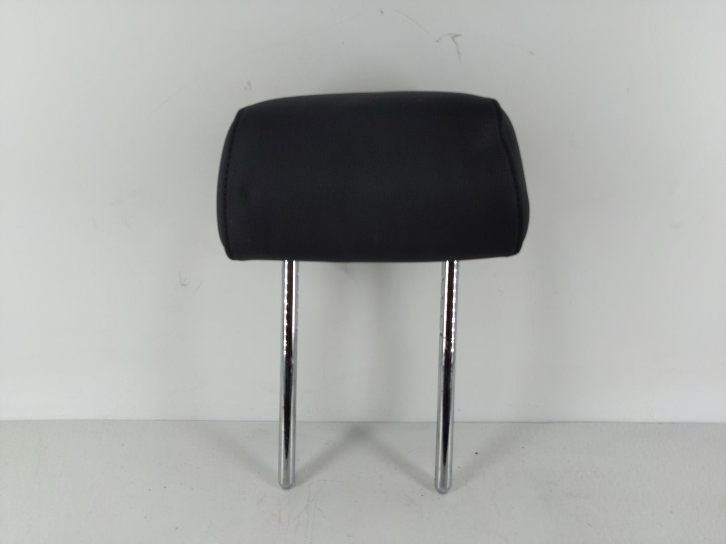 2009 Bmw 328i Headrest Head Rest Rear Seat Fits OEM Used Auto Parts - Oemusedautoparts1.com