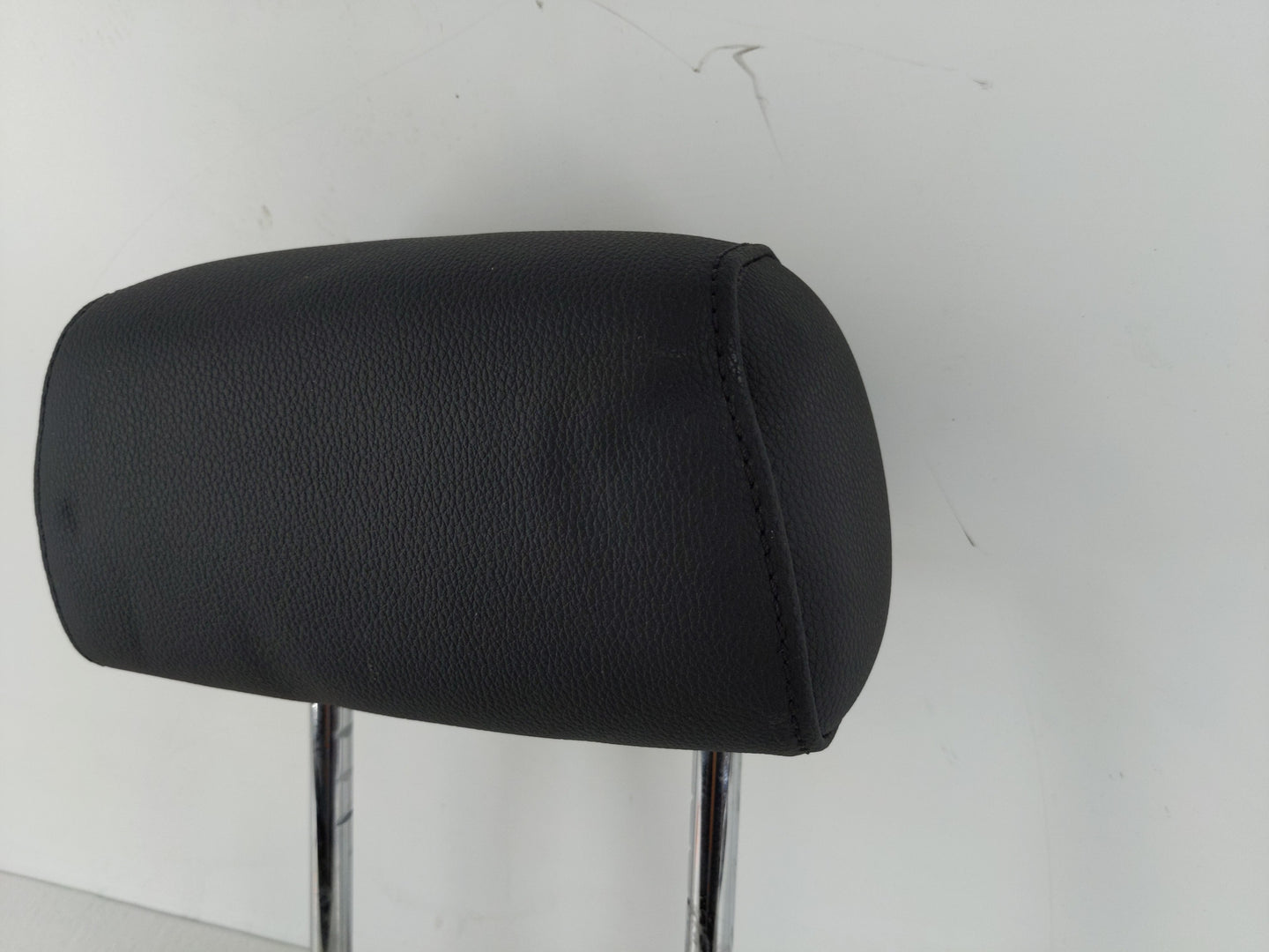 2009 Bmw 328i Headrest Head Rest Rear Seat Fits OEM Used Auto Parts - Oemusedautoparts1.com