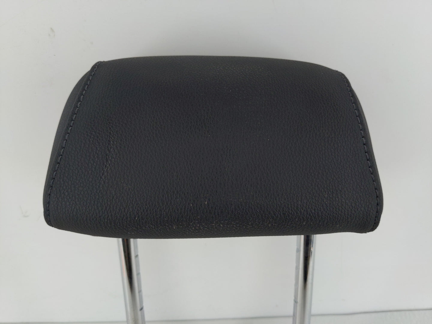 2009 Bmw 328i Headrest Head Rest Rear Seat Fits OEM Used Auto Parts - Oemusedautoparts1.com