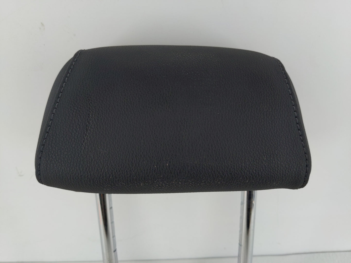 2009 Bmw 328i Headrest Head Rest Rear Seat Fits OEM Used Auto Parts - Oemusedautoparts1.com