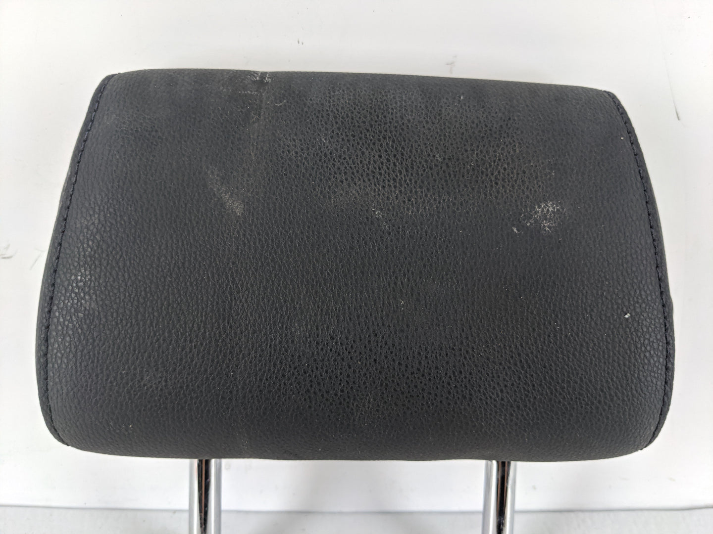 2009 Bmw 328i Headrest Head Rest Rear Center Seat Fits OEM Used Auto Parts - Oemusedautoparts1.com
