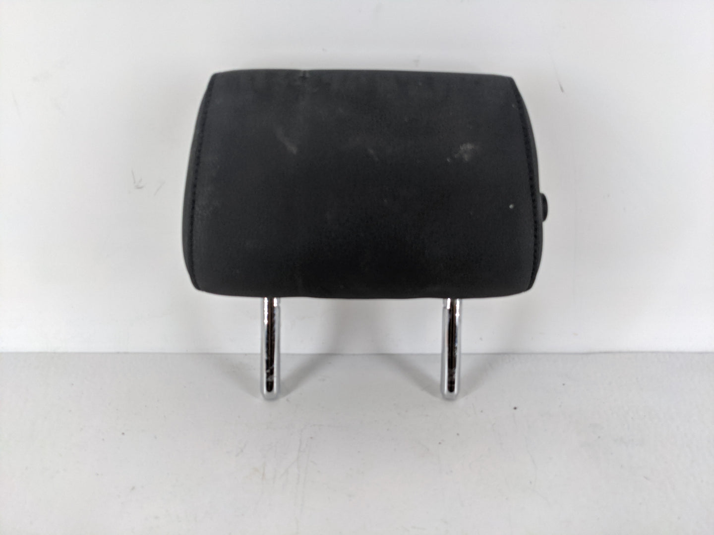 2009 Bmw 328i Headrest Head Rest Rear Center Seat Fits OEM Used Auto Parts - Oemusedautoparts1.com