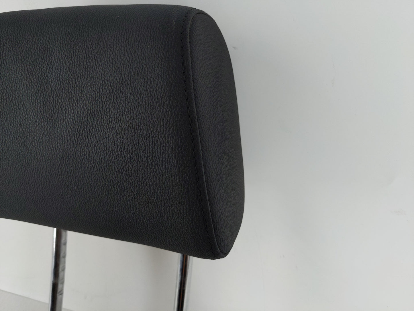2007-2013 Bmw 328i Headrest Head Rest Front Driver Passenger Seat Fits Fits 2007 2008 2009 2010 2011 2012 2013 OEM Used Auto