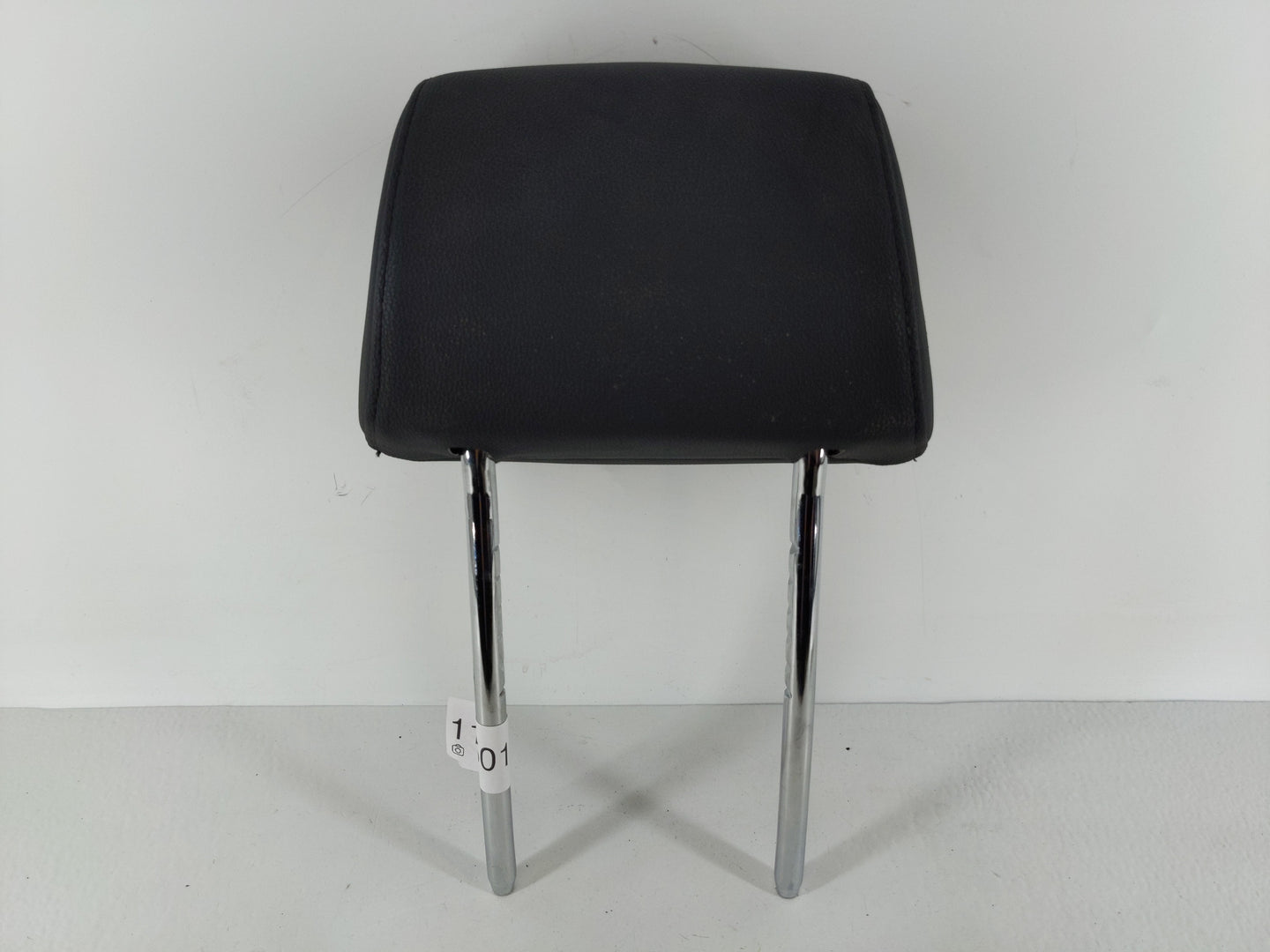 2007-2013 Bmw 328i Headrest Head Rest Front Driver Passenger Seat Fits Fits 2007 2008 2009 2010 2011 2012 2013 OEM Used Auto