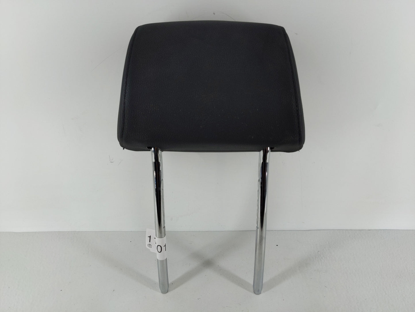 2007-2013 Bmw 328i Headrest Head Rest Front Driver Passenger Seat Fits Fits 2007 2008 2009 2010 2011 2012 2013 OEM Used Auto
