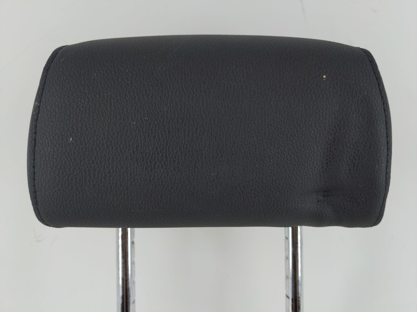 2007-2013 Bmw 328i Headrest Head Rest Rear Center Seat Fits Fits 2007 2008 2009 2010 2011 2012 2013 OEM Used Auto Parts - Oe