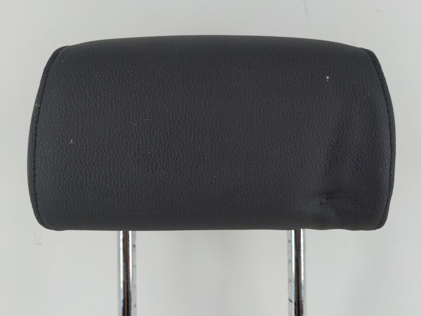 2007-2013 Bmw 328i Headrest Head Rest Rear Center Seat Fits Fits 2007 2008 2009 2010 2011 2012 2013 OEM Used Auto Parts - Oe