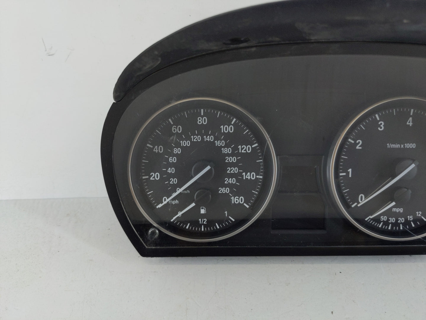 2007-2010 Bmw 328i Instrument Cluster Speedometer Gauges P/N:9187066-01 Fits Fits 2007 2008 2009 2010 OEM Used Auto Parts - 