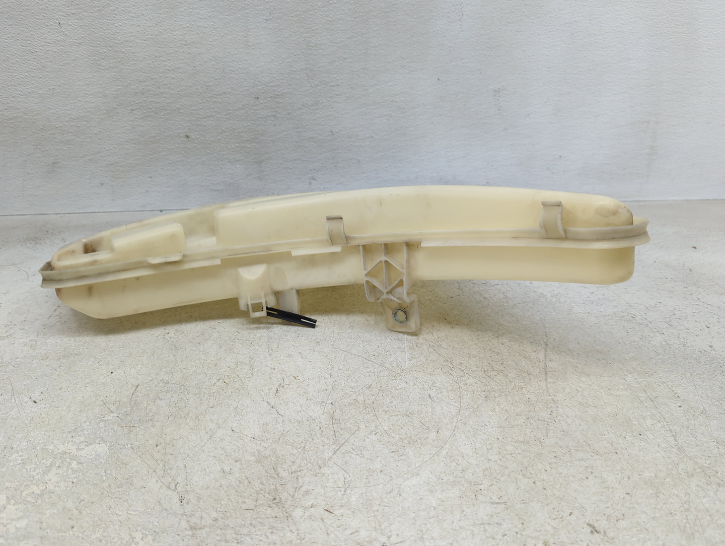 2007-2013 Bmw 328i Windshield Washer Fluid Reservoir Bottle Oem - Oemusedautoparts1.com