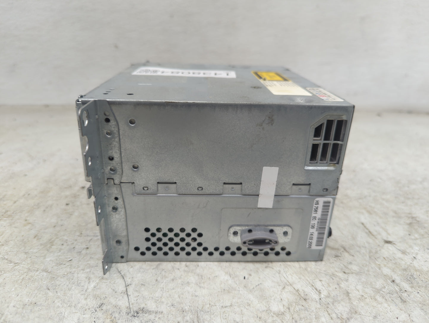 2008-2009 Bmw 328i Radio AM FM Cd Player Receiver Replacement P/N:9 202 82801 Fits Fits 2008 2009 OEM Used Auto Parts - Oemu