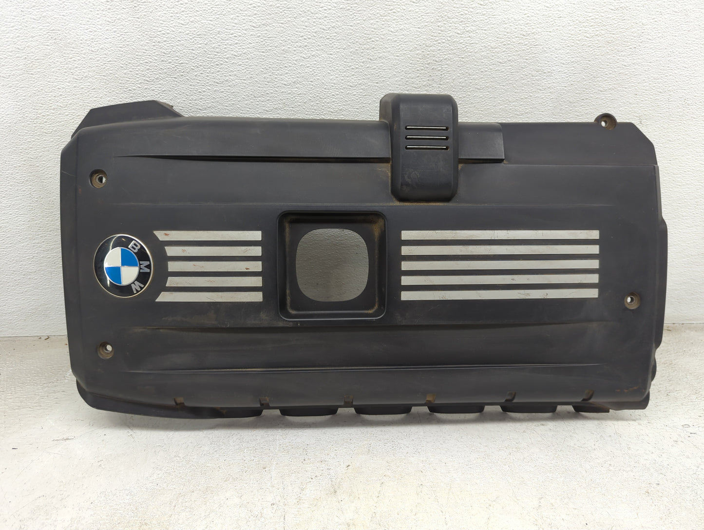 2009 Bmw 328i Engine Cover - Oemusedautoparts1.com