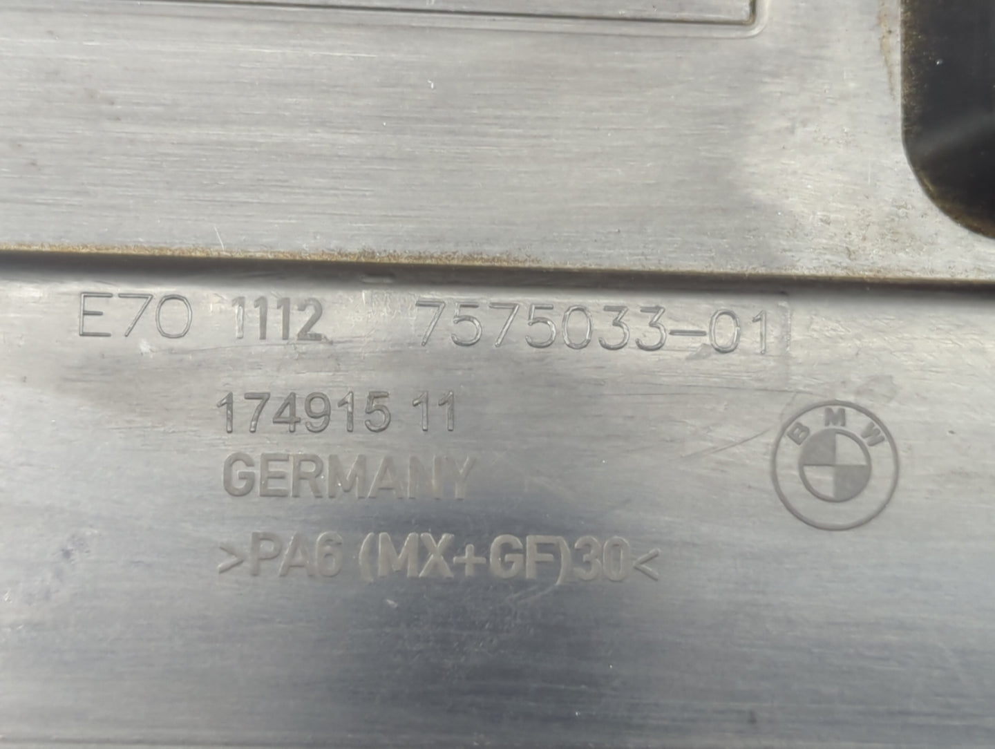 2009 Bmw 328i Engine Cover - Oemusedautoparts1.com