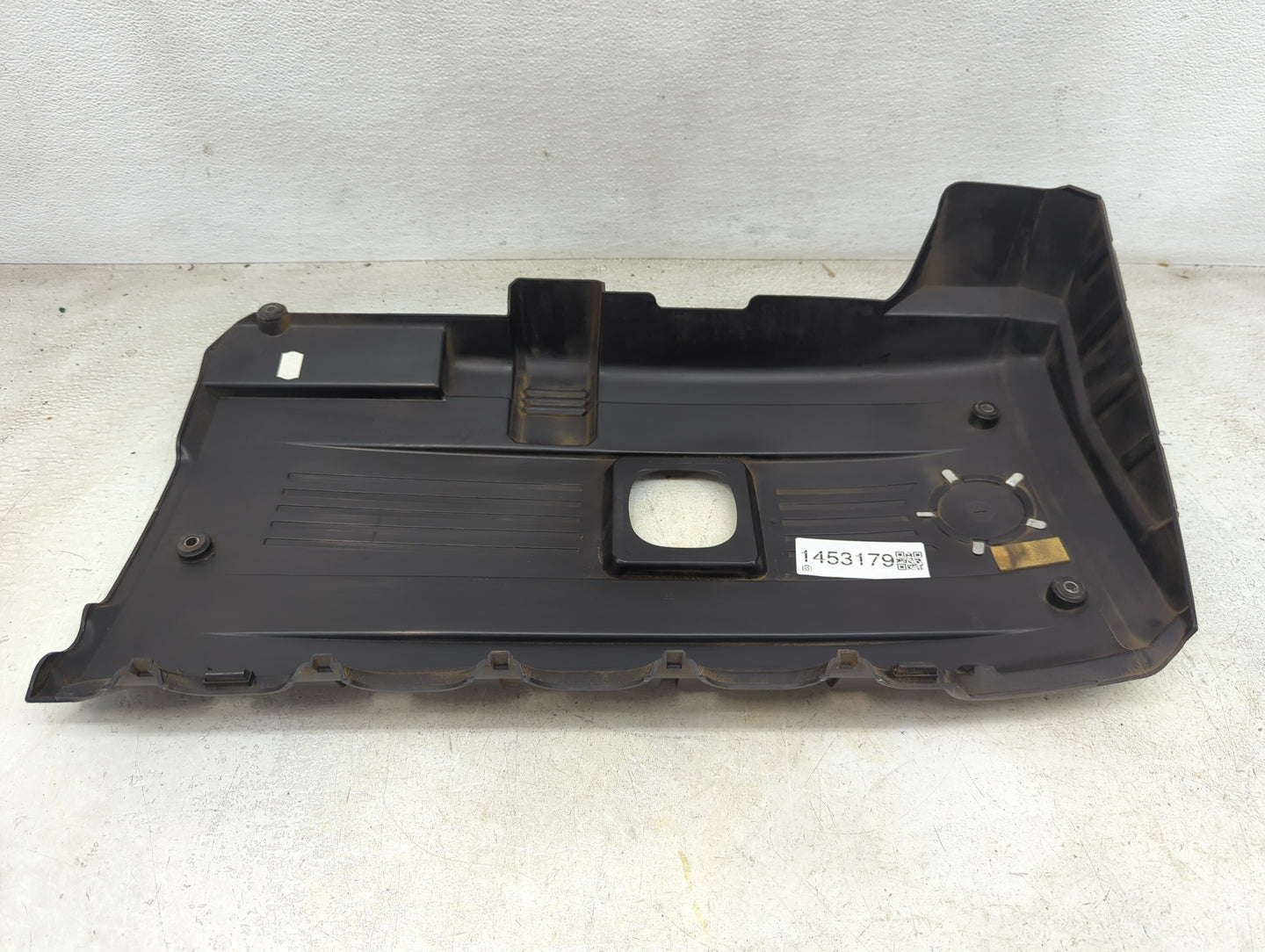 2009 Bmw 328i Engine Cover - Oemusedautoparts1.com