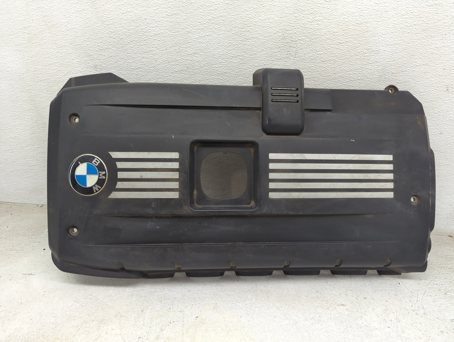 2009 Bmw 328i Engine Cover - Oemusedautoparts1.com