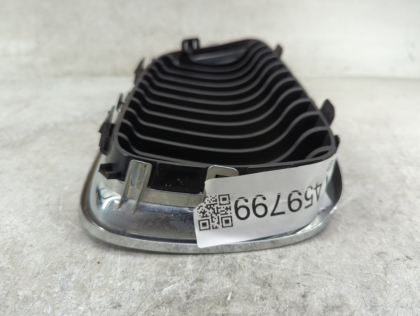2009-2012 Bmw 328i Front Grille Bumper Not Included 1459799 - Oemusedautoparts1.com