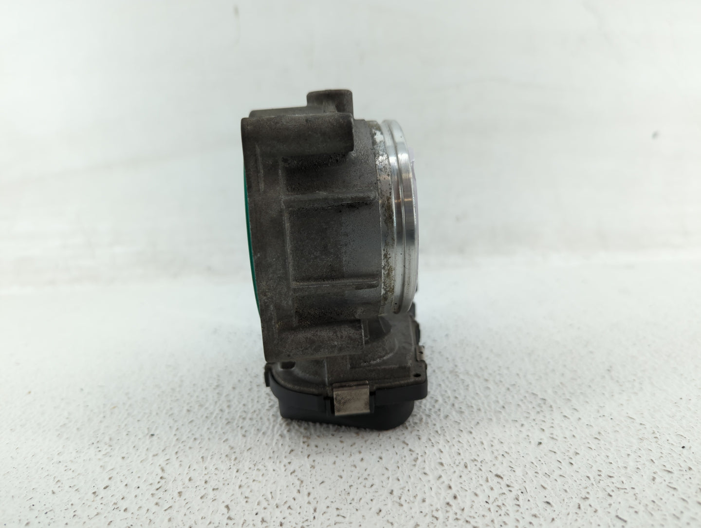 2007-2013 Bmw 328i Throttle Body P/N:A2C53112155 Fits Fits 2007 2008 2009 2010 2011 2012 2013 OEM Used Auto Parts - Oemuseda